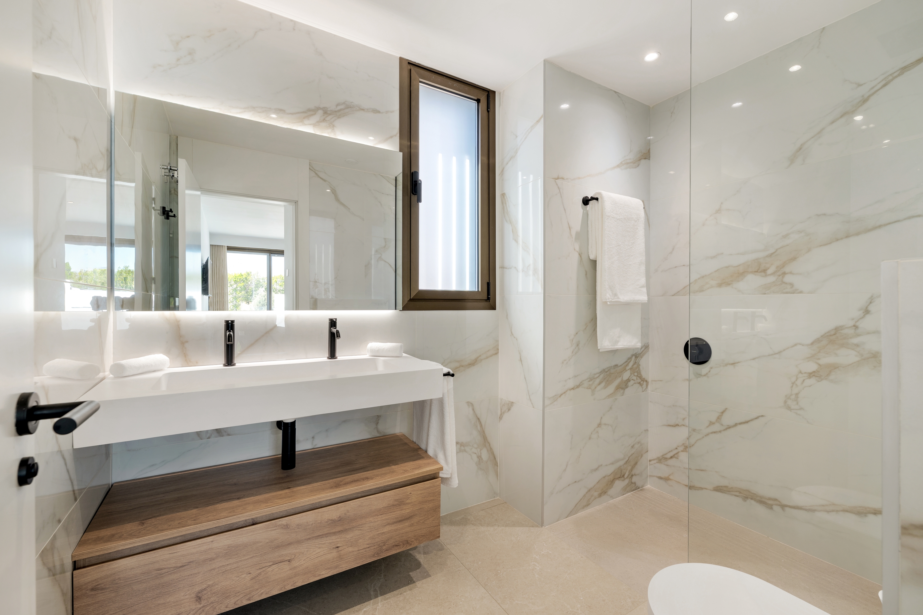 Guest room bath at the Wyndham Grand Residences La Cala Golf Mijas Costa in Malaga, Other than US/Canada
