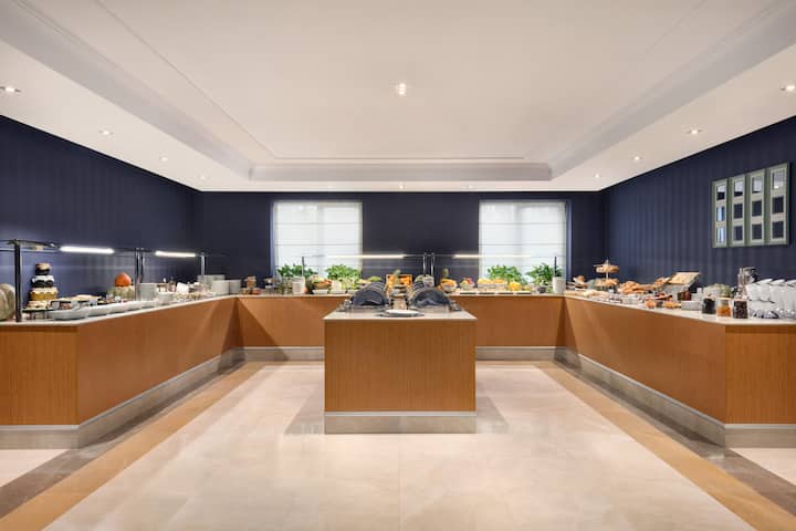 Free breakfast at Wyndham Grand Tbilisi in Tbilisi, Other than US/Canada