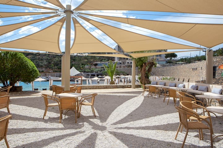 Wyndham Grand Crete Mirabello Bay bar and grill in Agios Nikolaos, Other than US/Canada