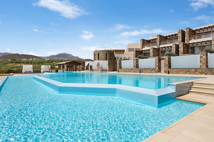 Pool bar at the Wyndham Grand Crete Mirabello Bay in Agios Nikolaos, Other than US/Canada