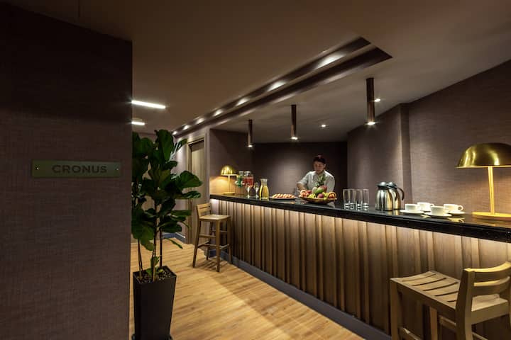 Wyndham Grand Crete Mirabello Bay reception in Agios Nikolaos, Other than US/Canada