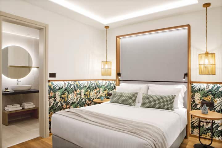 Guest room at the Wyndham Grand Crete Mirabello Bay in Agios Nikolaos, Other than US/Canada