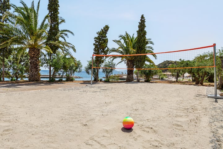 Tennis at Wyndham Grand Crete Mirabello Bay in Agios Nikolaos, Other than US/Canada