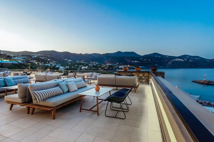 Wyndham Grand Crete Mirabello Bay lobby bar in Agios Nikolaos, Other than US/Canada
