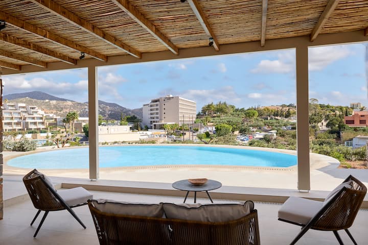 Wyndham Grand Crete Mirabello Bay suite in Agios Nikolaos, Other than US/Canada