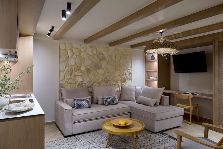 Wyndham Grand Crete Mirabello Bay suite in Agios Nikolaos, Other than US/Canada
