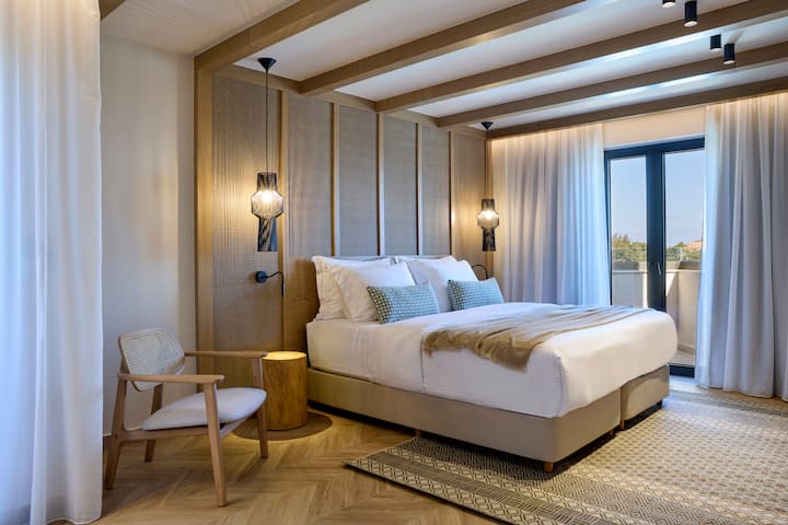 Wyndham Grand Crete Mirabello Bay suite in Agios Nikolaos, Other than US/Canada