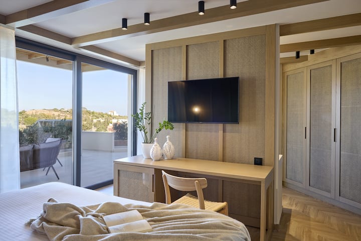Wyndham Grand Crete Mirabello Bay suite in Agios Nikolaos, Other than US/Canada