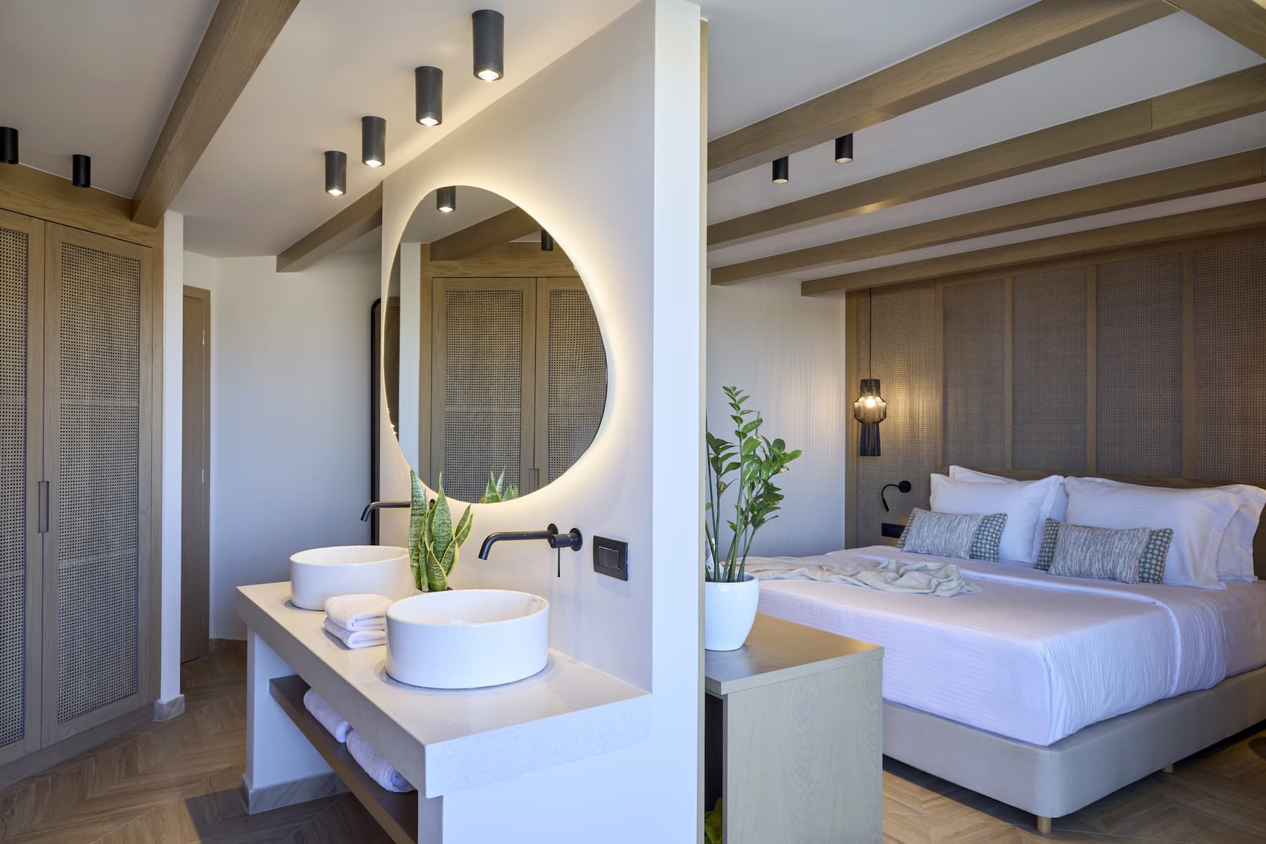 Wyndham Grand Crete Mirabello Bay suite in Agios Nikolaos, Other than US/Canada