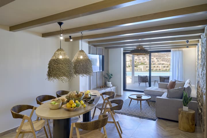 Wyndham Grand Crete Mirabello Bay suite in Agios Nikolaos, Other than US/Canada