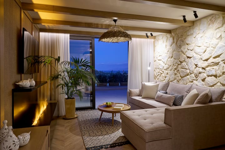Wyndham Grand Crete Mirabello Bay suite in Agios Nikolaos, Other than US/Canada