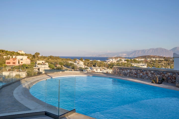 Wyndham Grand Crete Mirabello Bay suite in Agios Nikolaos, Other than US/Canada