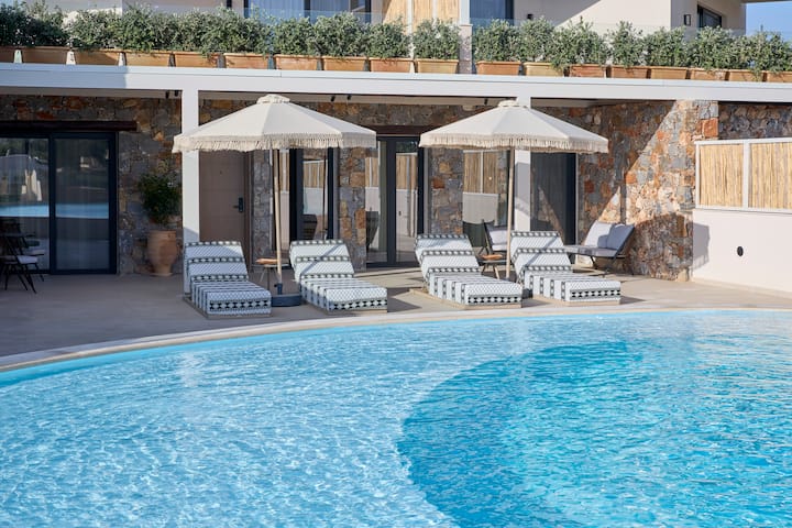 Wyndham Grand Crete Mirabello Bay suite in Agios Nikolaos, Other than US/Canada