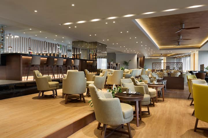 Bar at Wyndham Grand Athens in Athens, Other than US/Canada