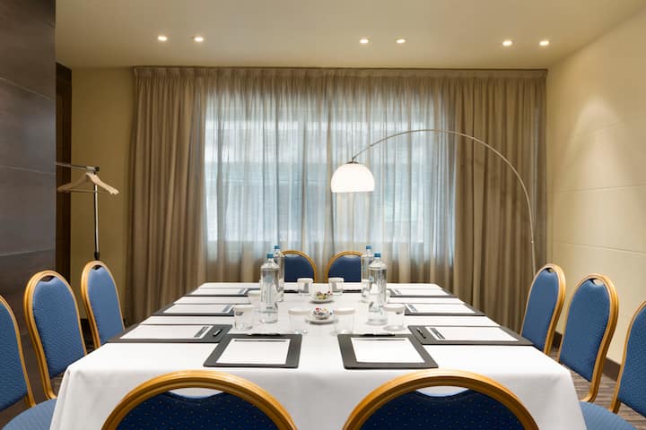 Meeting room at Wyndham Grand Athens in Athens, Other than US/Canada