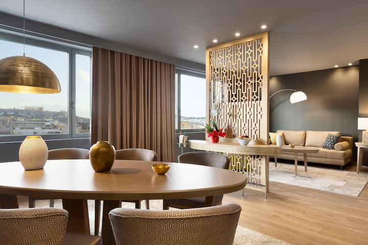 Wyndham Grand Athens suite in Athens, Other than US/Canada