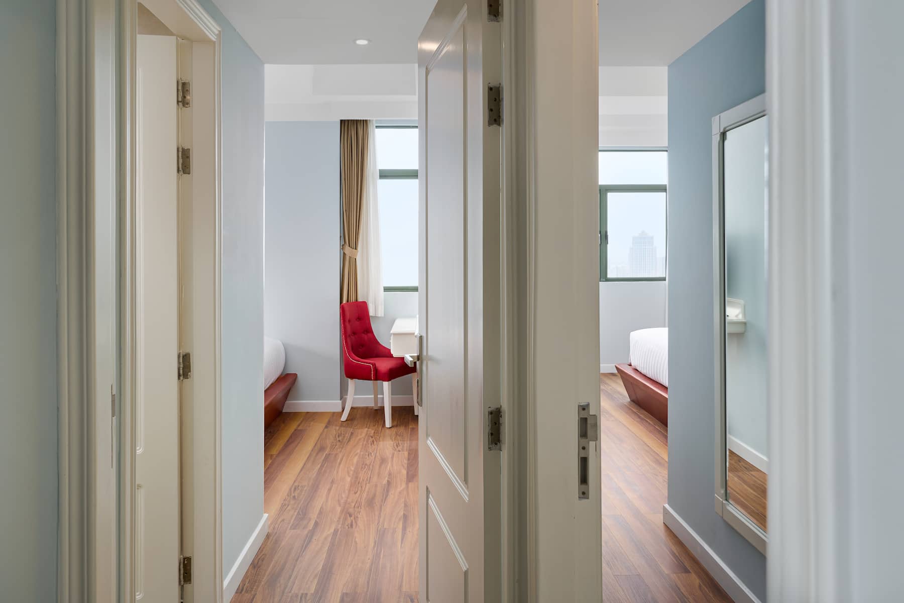 Wyndham Grand Phnom Penh Capital suite in Phnom Penh, Other than US/Canada