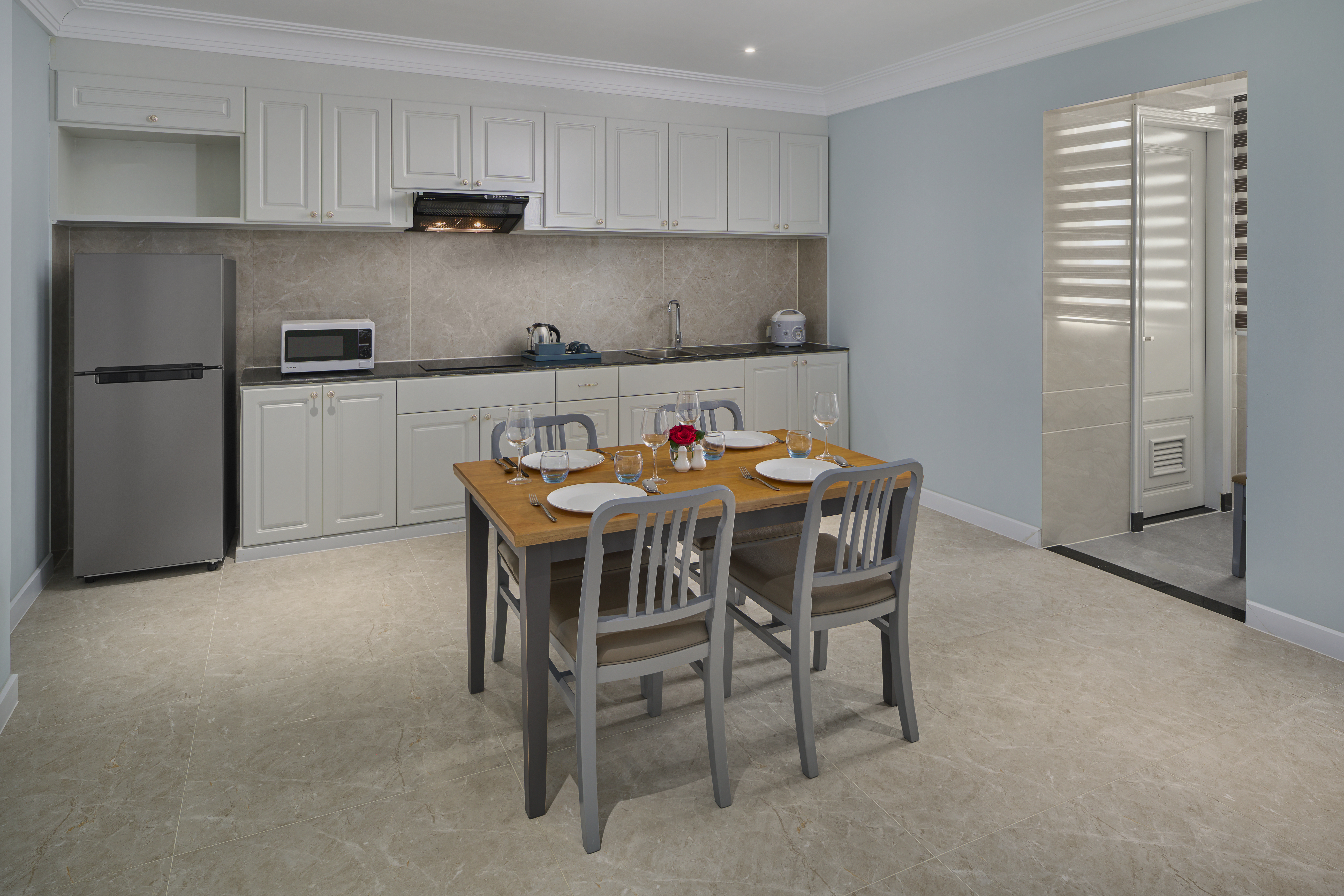 Wyndham Grand Phnom Penh Capital suite in Phnom Penh, Other than US/Canada