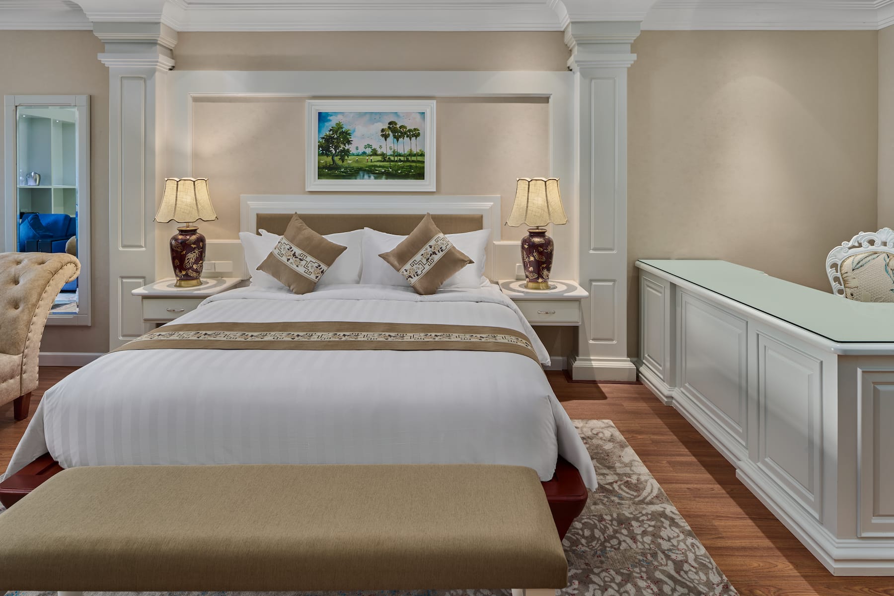 Wyndham Grand Phnom Penh Capital suite in Phnom Penh, Other than US/Canada