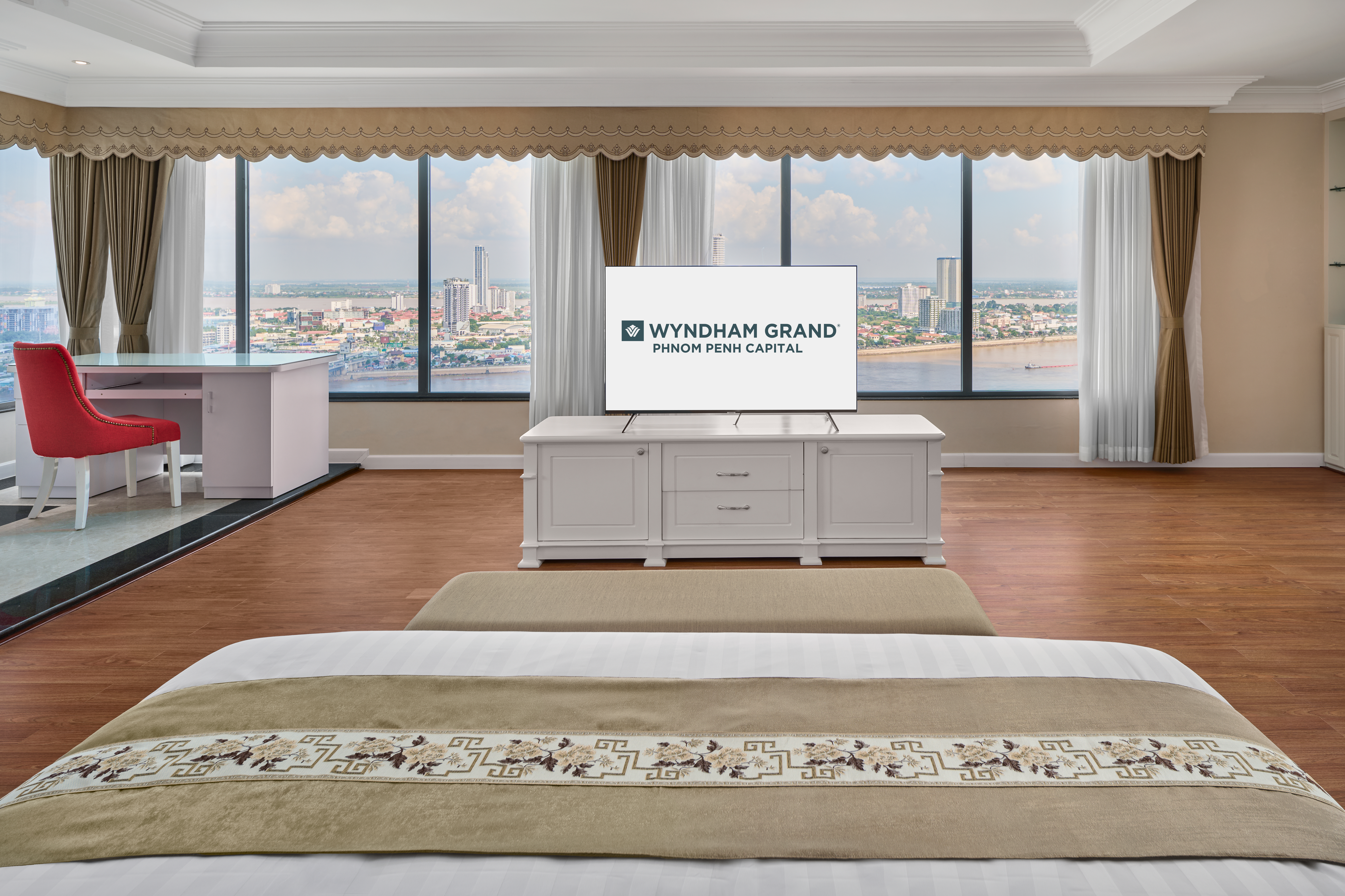 Wyndham Grand Phnom Penh Capital suite in Phnom Penh, Other than US/Canada