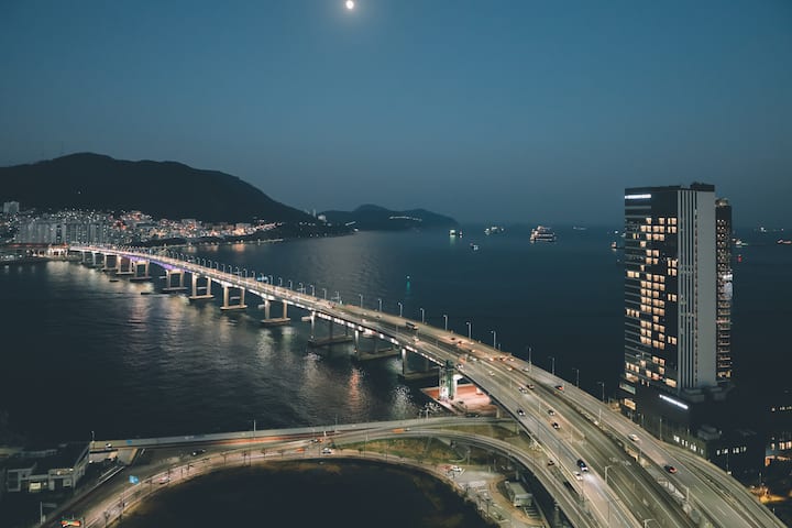 Exterior of Wyndham Grand Busan Ijin hotel in Busan, Other than US/Canada