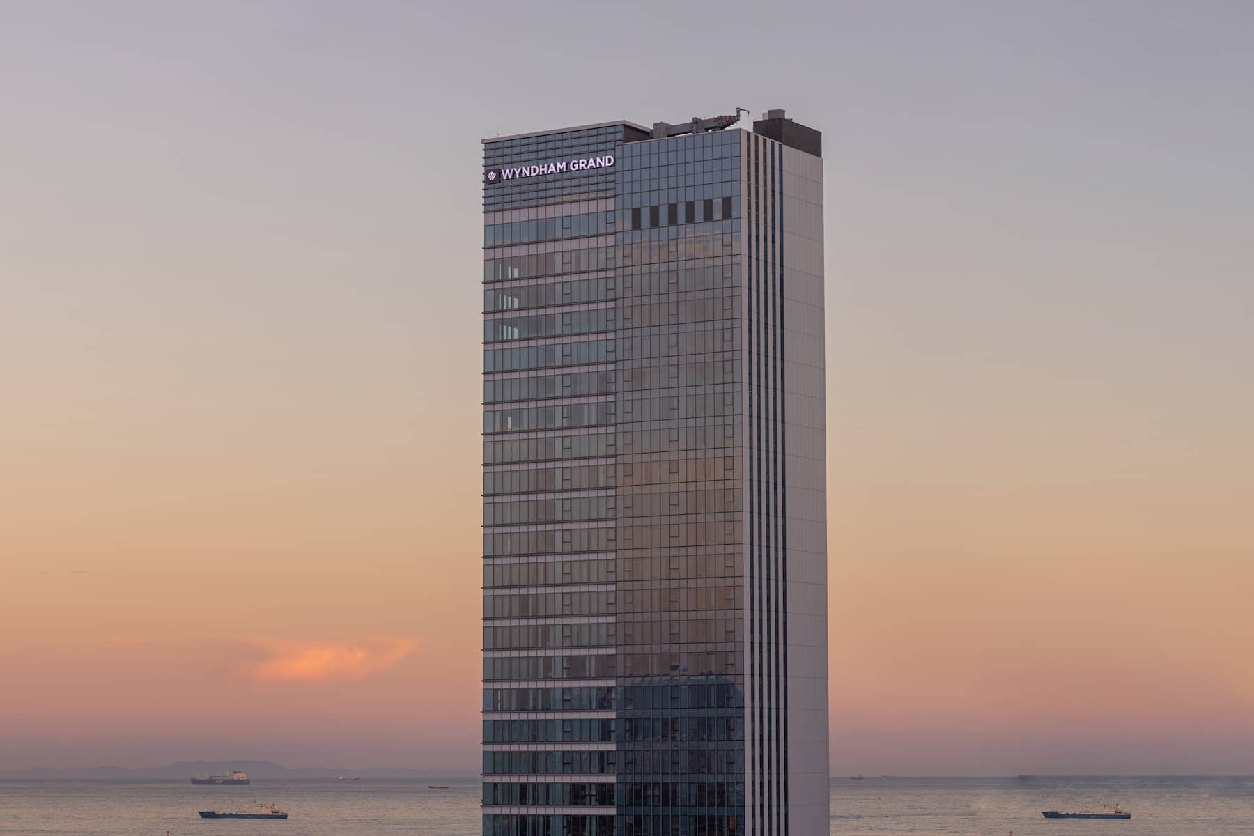 Exterior Dusk Image of Wyndham Grand Busan Ijin hotel in Busan, Other than US/Canada