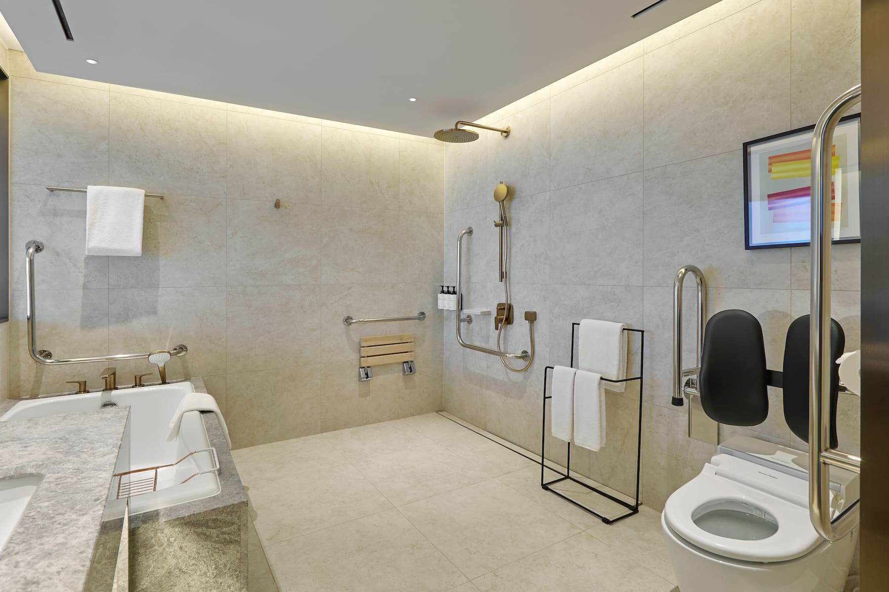 Guest room bath at the Wyndham Grand Busan Ijin in Busan, Other than US/Canada