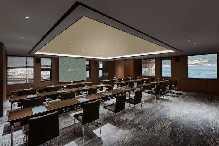 Meeting room at Wyndham Grand Busan Ijin in Busan, Other than US/Canada