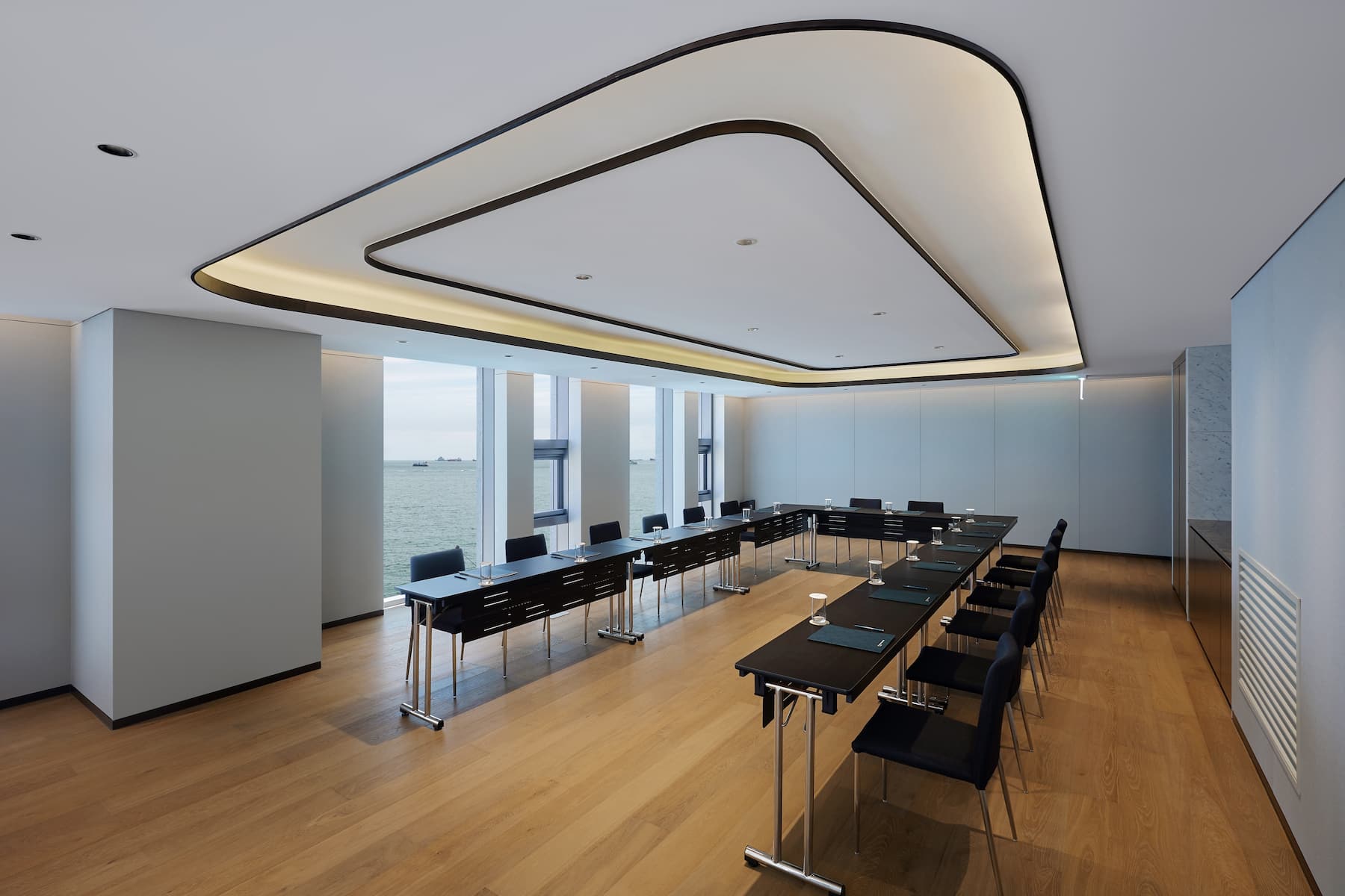 Meeting room at Wyndham Grand Busan Ijin in Busan, Other than US/Canada
