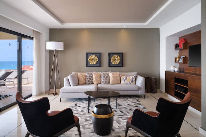Wyndham Grand Cancun All Inclusive Resort & Villas presidential suite in Cancun, Other than US/Canada