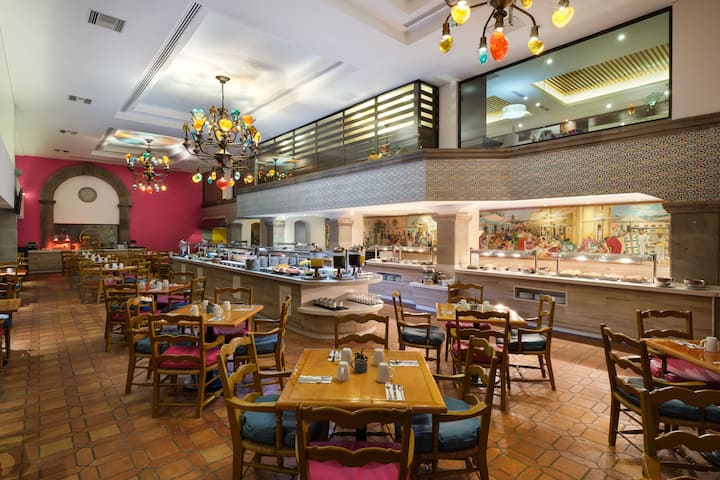 Wyndham Grand Cancun All Inclusive Resort & Villas restaurant in Cancun, Other than US/Canada