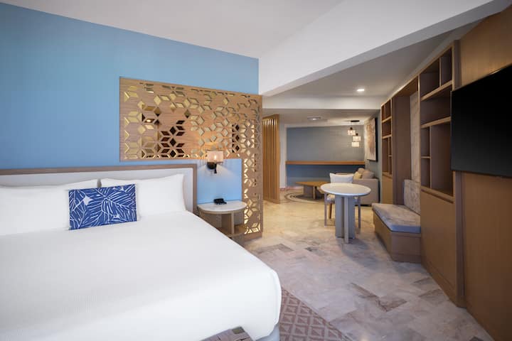 Wyndham Grand Cancun All Inclusive Resort & Villas suite in Cancun, Other than US/Canada