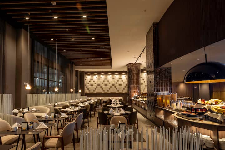 Wyndham Grand Costa Del Sol Lima Airport restaurant in Lima, Other than US/Canada