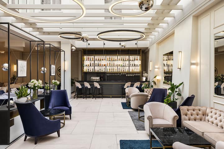 Bar at Wyndham Grand Krakow Old Town in Cracow, Other than US/Canada