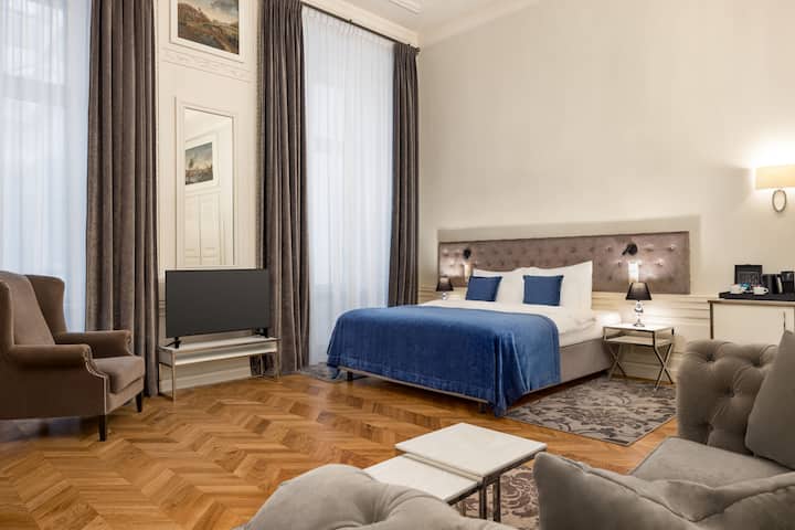 Guest room at the Wyndham Grand Krakow Old Town in Cracow, Other than US/Canada