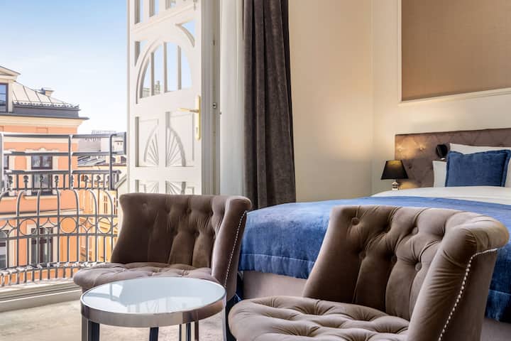 Guest room at the Wyndham Grand Krakow Old Town in Cracow, Other than US/Canada