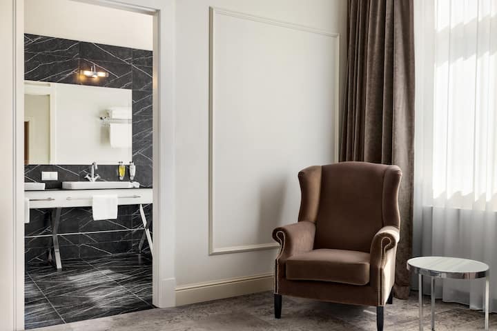 Wyndham Grand Krakow Old Town suite in Cracow, Other than US/Canada