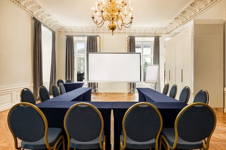 U-shape meeting room at Wyndham Grand Krakow Old Town in Cracow, Other than US/Canada