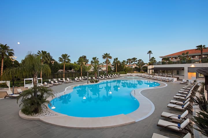 Pool at the Wyndham Grand Algarve in Algarve, Other than US/Canada