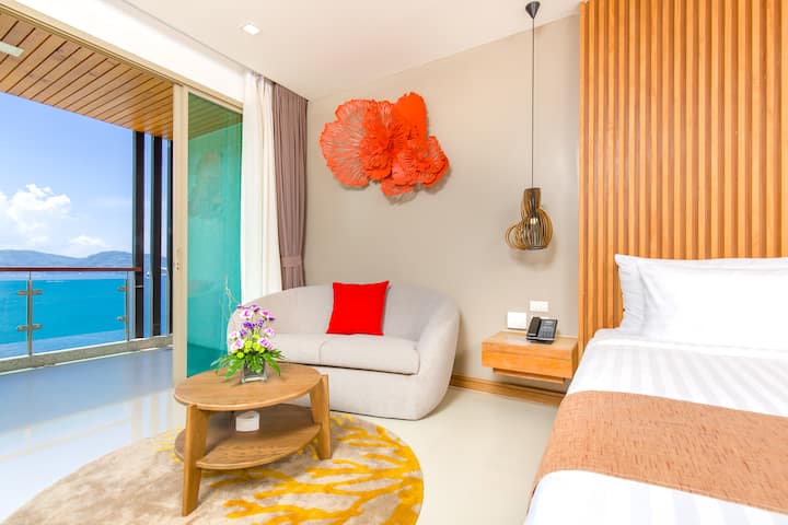 Guest room at the Wyndham Grand Phuket Kalim Bay in Phuket, Other than US/Canada