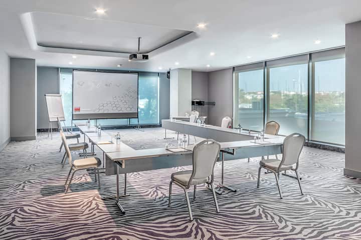 Meeting room at Wyndham Grand Istanbul Kalamis Marina Hotel in Istanbul, Other than US/Canada