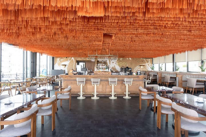 Wyndham Grand Istanbul Kalamis Marina Hotel restaurant in Istanbul, Other than US/Canada