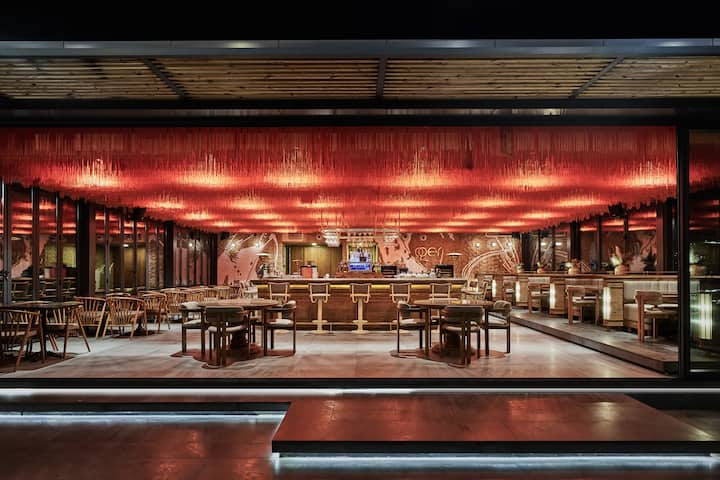 Wyndham Grand Istanbul Kalamis Marina Hotel restaurant in Istanbul, Other than US/Canada