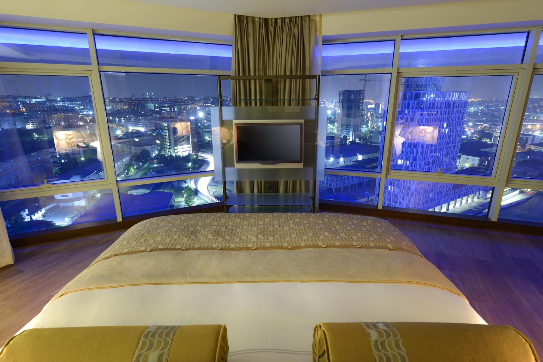 Wyndham Grand Istanbul Europe suite in Istanbul, Other than US/Canada