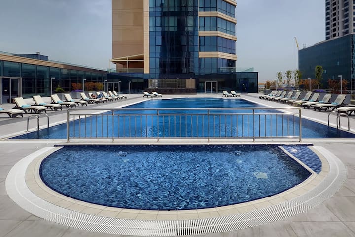 Pool at the Wyndham Grand Istanbul Levent Hotel & Conference Center in Istanbul, Other than US/Canada