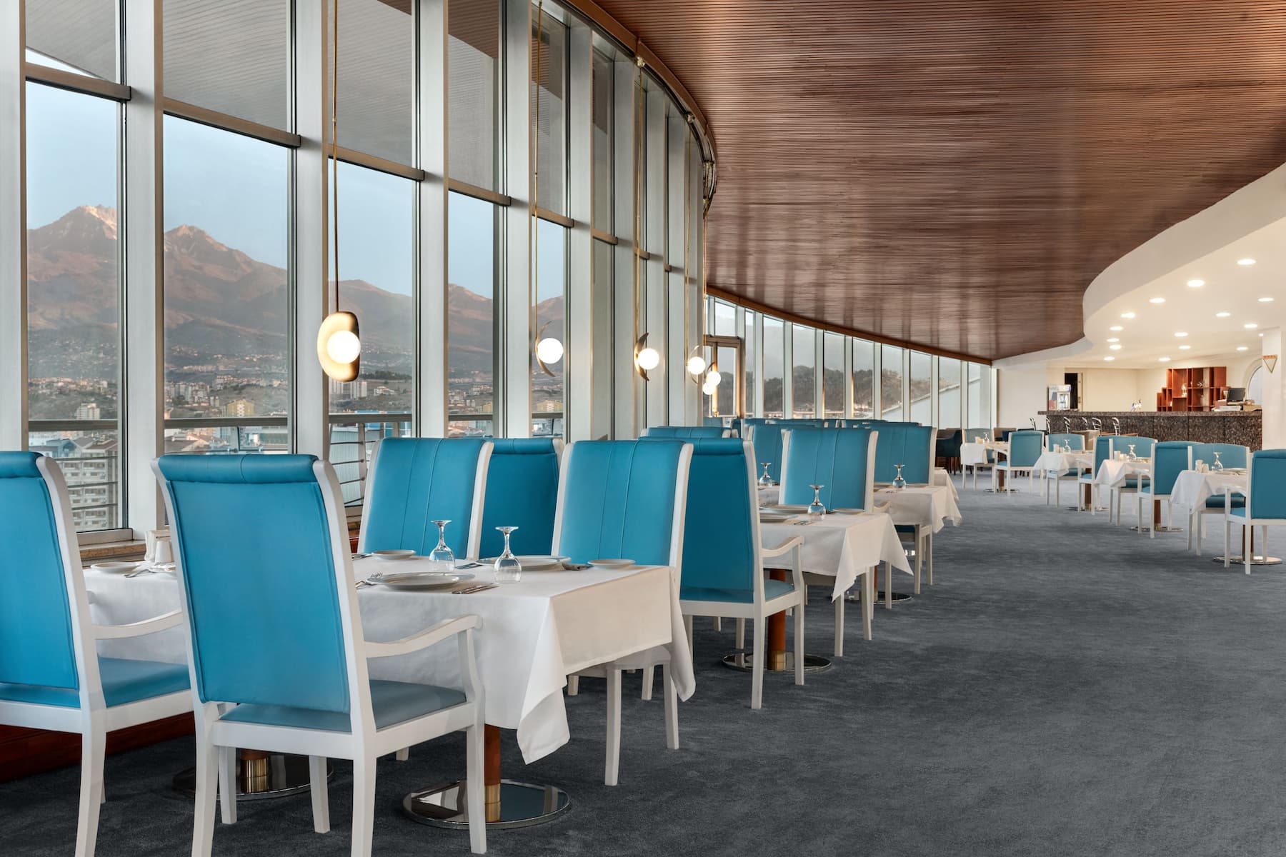 Wyndham Grand Kayseri bar and grill in Kayseri, Other than US/Canada