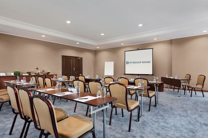 Classroom meeting room at Wyndham Grand Kayseri in Kayseri, Other than US/Canada