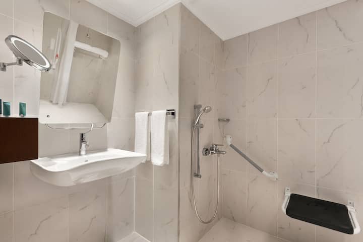 Guest room bath at the Wyndham Grand Kayseri in Kayseri, Other than US/Canada