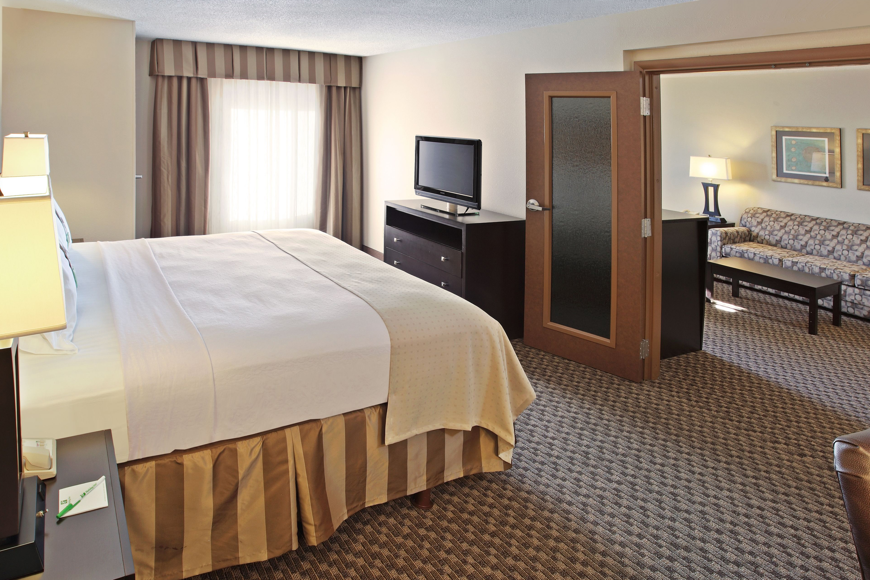 Wyndham Grand Executive Center Little Rock Airport suite in Little Rock, Arkansas