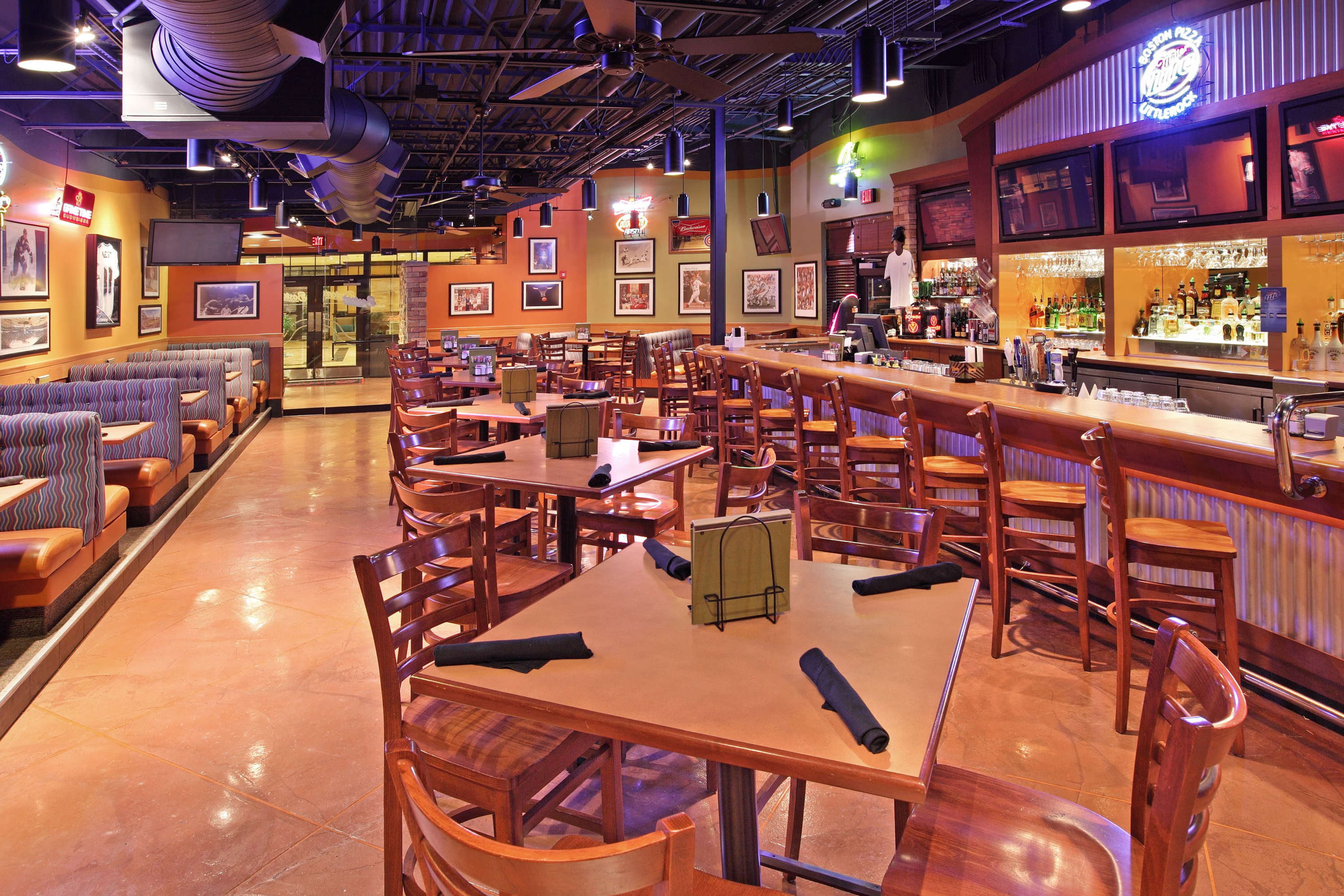 Wyndham Grand Executive Center Little Rock Airport restaurant in Little Rock, Arkansas